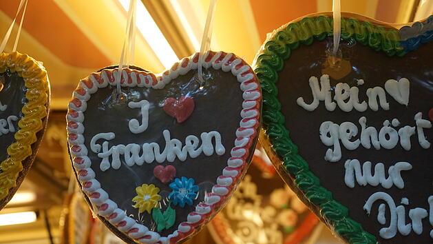 In Franken erwarten euch 2025 viele Feste mit abwechslungsreichen Angeboten