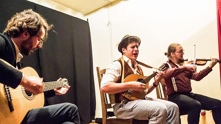Begeisterndes Coburg-Gastspiel: David Sellner, Bryan Brenner und Raphael Widmann (von links) gastierten bei der Gesellschaft der Musikfreunde.Foto: Jochen Berger