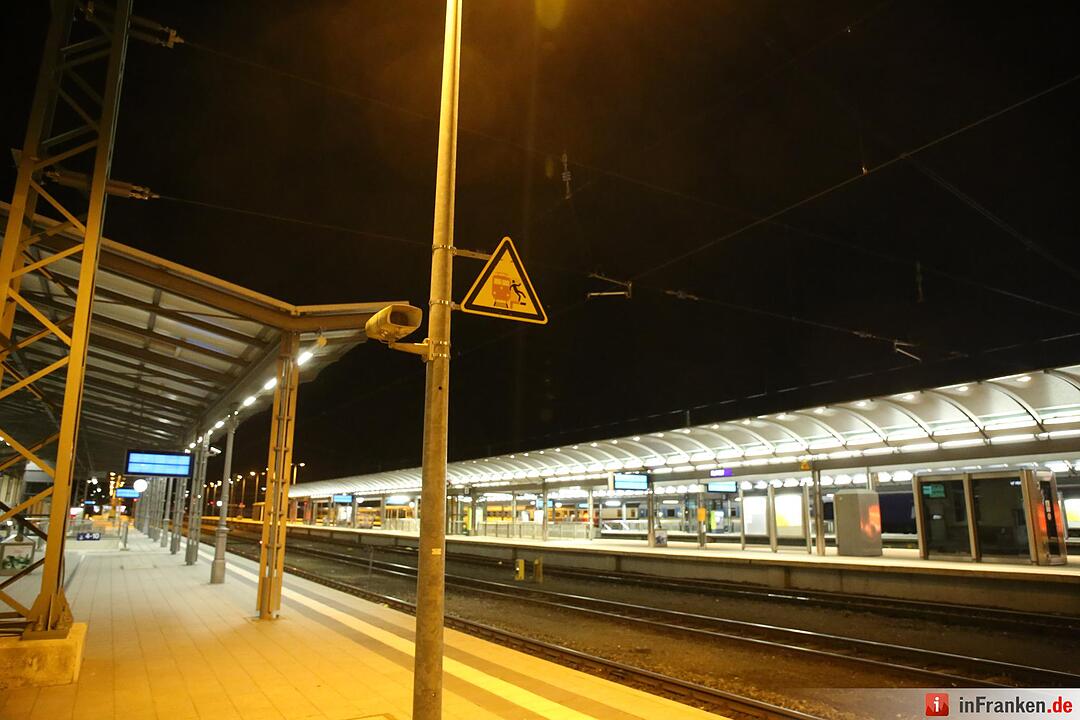 21-Jähriger bekommt Stromschlag und geht in Flammen auf