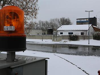Wasser und Abwasser gehören untrennbar zusammen. Während Brunnen und Leitungen verborgen liegen, ist wenigstens die Kläranlage sichtbar. Fotos: Barbara Herbst