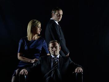 Katharina Abt, Sebastian Herrmann und Felix Lohrengel (v.l.) spielen in dem Stück "Unter Verschluss".  Foto: Oliver Fantitsch