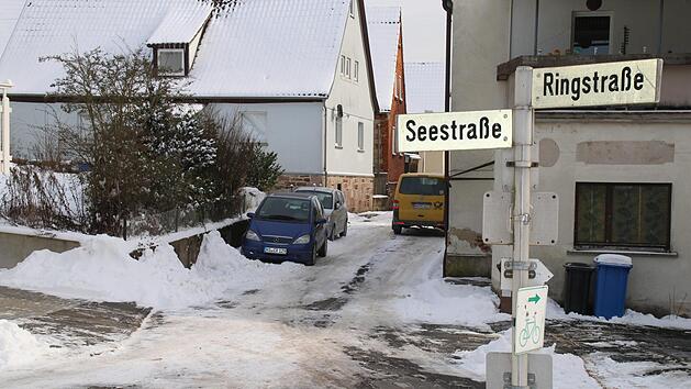 Die Ringstra&szlig;e in Wittershausen. Hier soll es in K&uuml;rze ein Parkverbot geben.