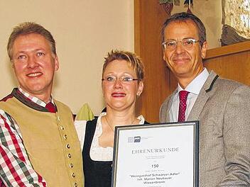 Firmen & Fakten: 150. Geburtstag des Gasthofs  Schwarzer Adler gefeiert