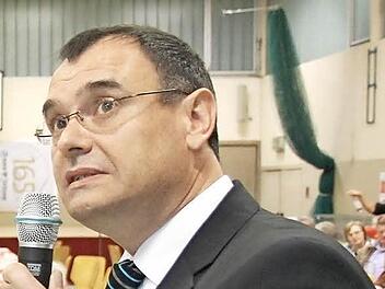 Robert Erhard muss weiter auf einen Nachfolger warten. Foto: Archiv