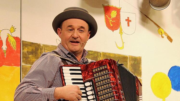 Urgestein des Lonnerstadter Faschings: Markus Ruhmann mit "Quetsch'n”