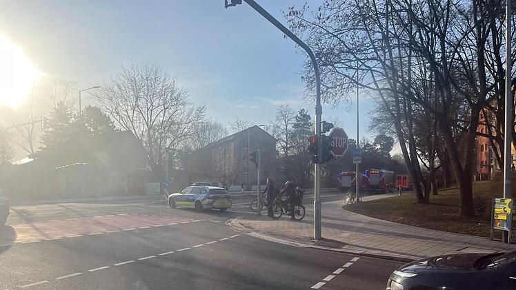 Erlangen: Feuer in Müllabfuhr-Wagen - "Brand weit fortgeschritten"