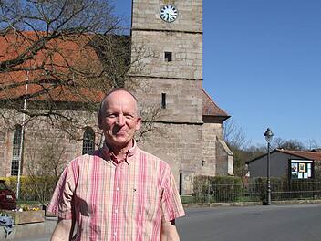 Jürgen Rix vor seiner neuen Wirkungsstätte. Foto: Sonja Adam
