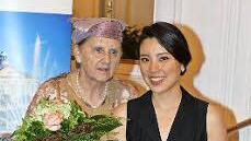 Intendantin Kari Kahl-Wolfsjäger mit Sopranistin Sumi Hwang.