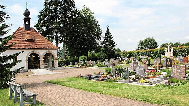 Am Pretzfelder Friedhof könnte sich einiges verändern. Der Marktrat setzt auf breite Beteiligung der Bevölkerung für ein Konzept. Foto: Archiv
