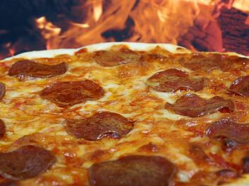 Student vergisst Pizza im Backofen und löst damit Feuerwehreinsatz aus