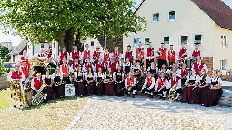 Das große Orchester des   Musikvereins Langensendelbach-Marloffstein.  Foto: Karl Heinz Wirth
