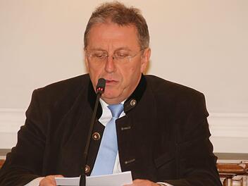 Henry Schramm bei der Pressekonferenz am 6. Februar im Kulmbacher Rathaus Foto: Archiv/Katrin Geyer