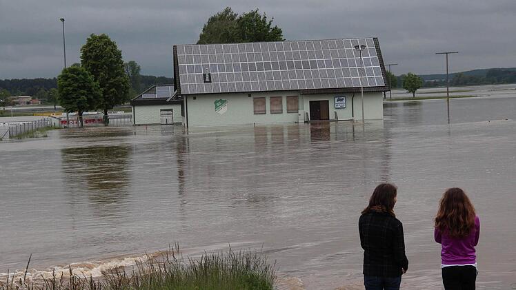Das Sportheim des SC-Hertha Aisch am Samstagabend um 20 Uhr. Foto: Johanna Blum