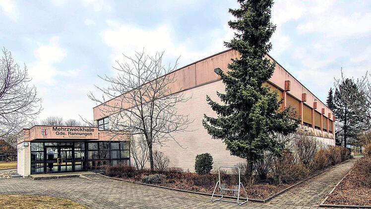Die Mehrzweckhalle der Gemeinde Rannungen muss saniert werden.  Welcher  Architekt die weitere Planung übernimmt, entscheidet sich Anfang des neuen  Jahres. Foto: Dieter Britz
