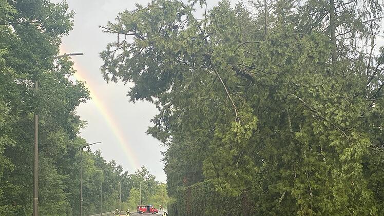 Gewitter ziehen über Franken hinweg