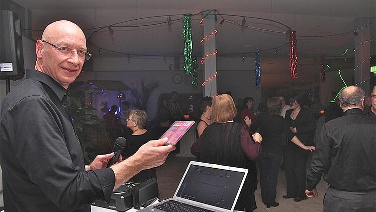Hartmut Bös engagierte sich als Discjockey an Silvester...
