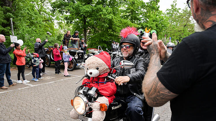 Erlanger Toy Run: Biker sammeln Rekordsumme für kranke Kinder