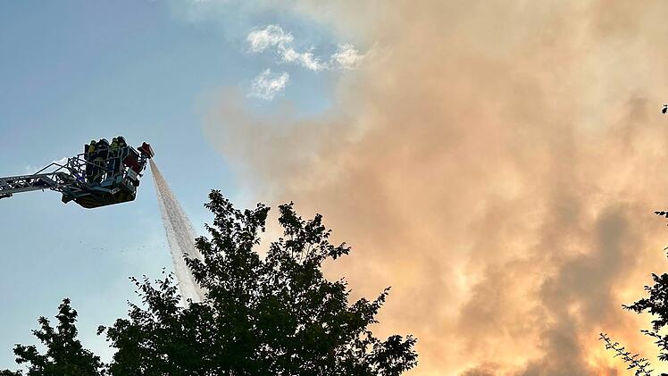 Dachstuhlbrand in Eckental-Forth