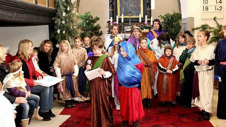 Josef und Maria suchen eine Bleibe. Fotos: Johanna Blum