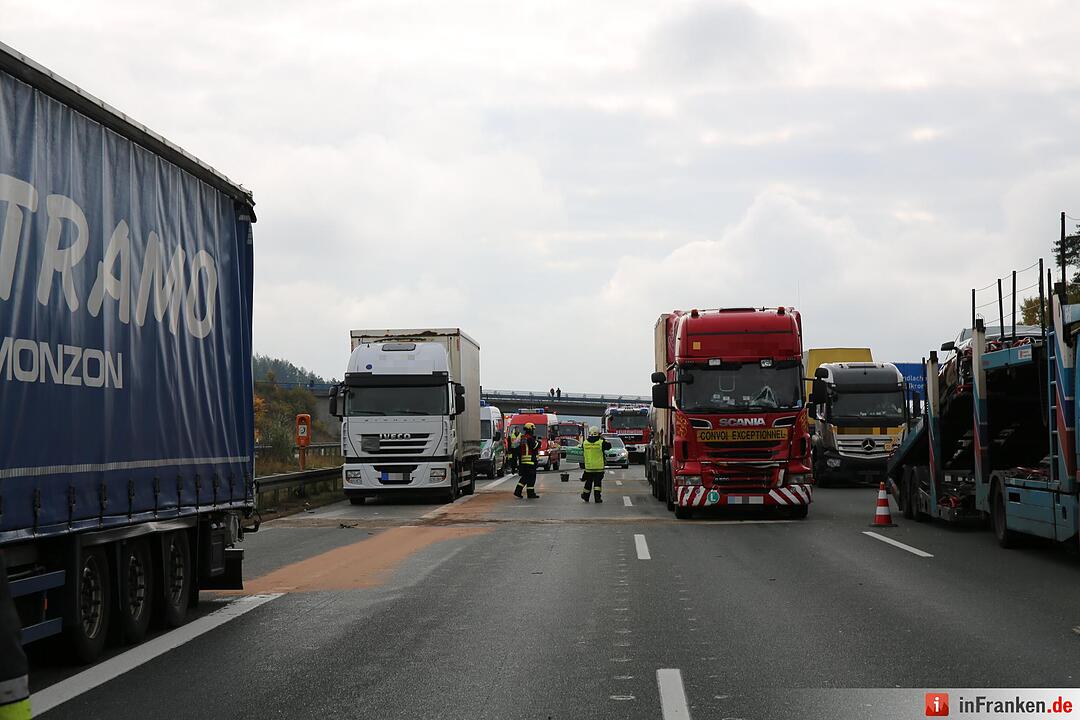 A9: Am Bindlacher Berg krachen vier Lkw ineinander