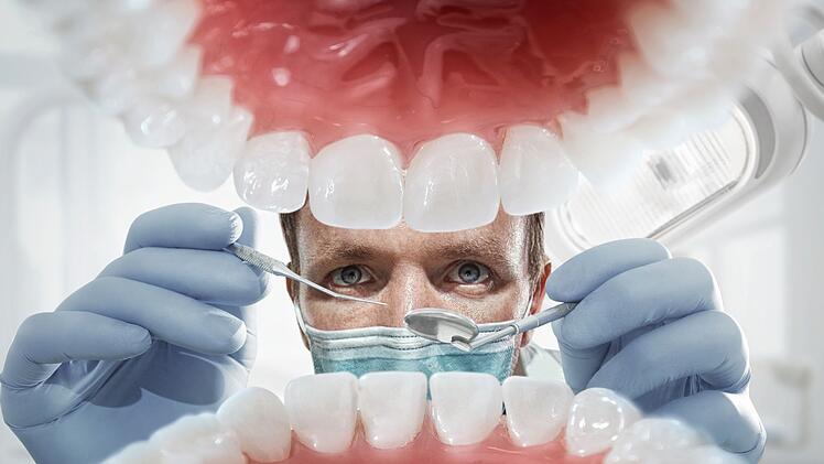 Eine perfekte Zahnstellung kann verhindern, dass es zu Verspannungen im gesamten Körper kommt.