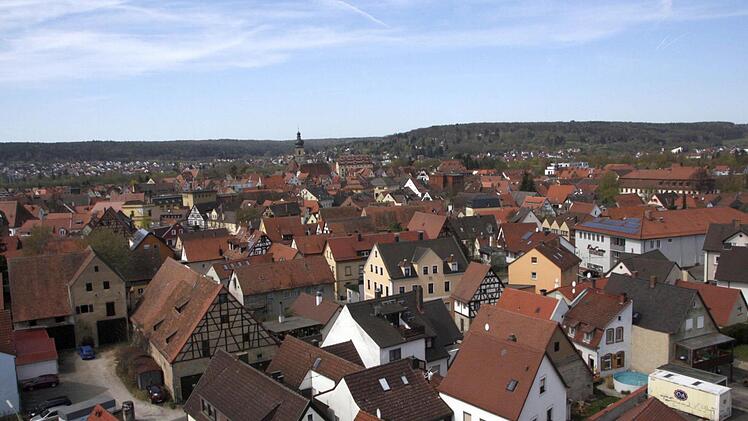 Um das Leben in Forchheim zu organisieren, arbeitet die Stadtverwaltung mit einem weit verzweigten Netz privater Unternehmen zusammen.  Foto: Josef Hofbauer