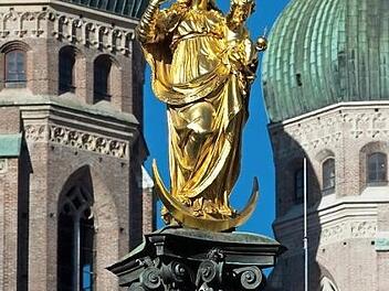 Patrona Bavariae mit Frauenkirche im Hintergrund Foto: dpa