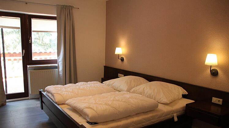 Die Gästezimmer sind einfach, aber zeitgemäß eingerichtet. Foto: Ulrike Müller