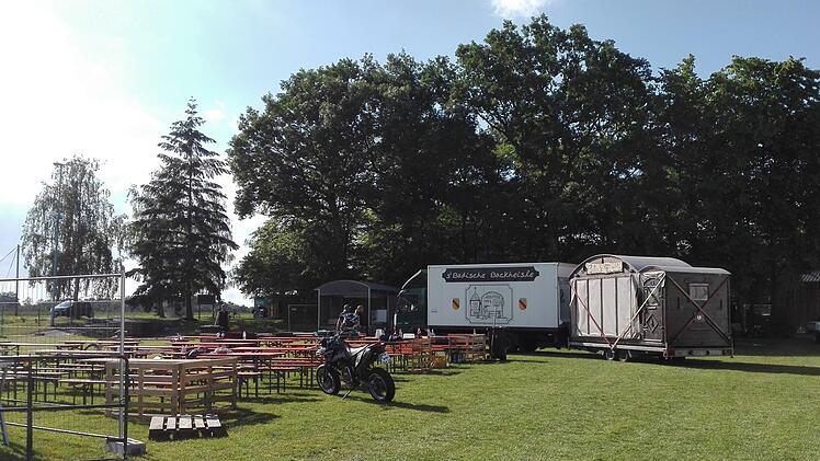 Lutzi Aufbau Foto: Klaus Schmitt