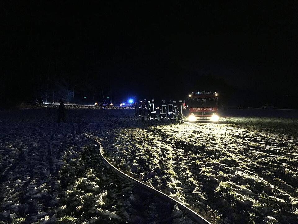Tragödie in Mittelfranken: 56-Jähriger und seine zwei Hunde sterben bei Feuer in Gartenlaube
