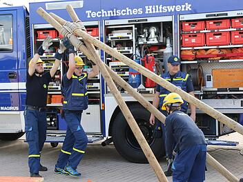 Die THW-Jugend baut und konstruiert fleißig.  Foto: Wolfgang Desombre