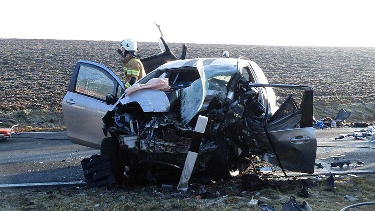Bei einem schweren Verkehrsunfall ist am Mittwoch im Landkreis Ha&szlig;berge eine Frau ums Leben gekommen.  (Foto: Klaus Schmitt)