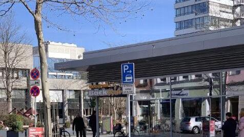 "Blumen statt Autos" fordert die Klimaliste.  Foto: Klimaliste