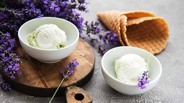 Lavendel-Eis.jpg