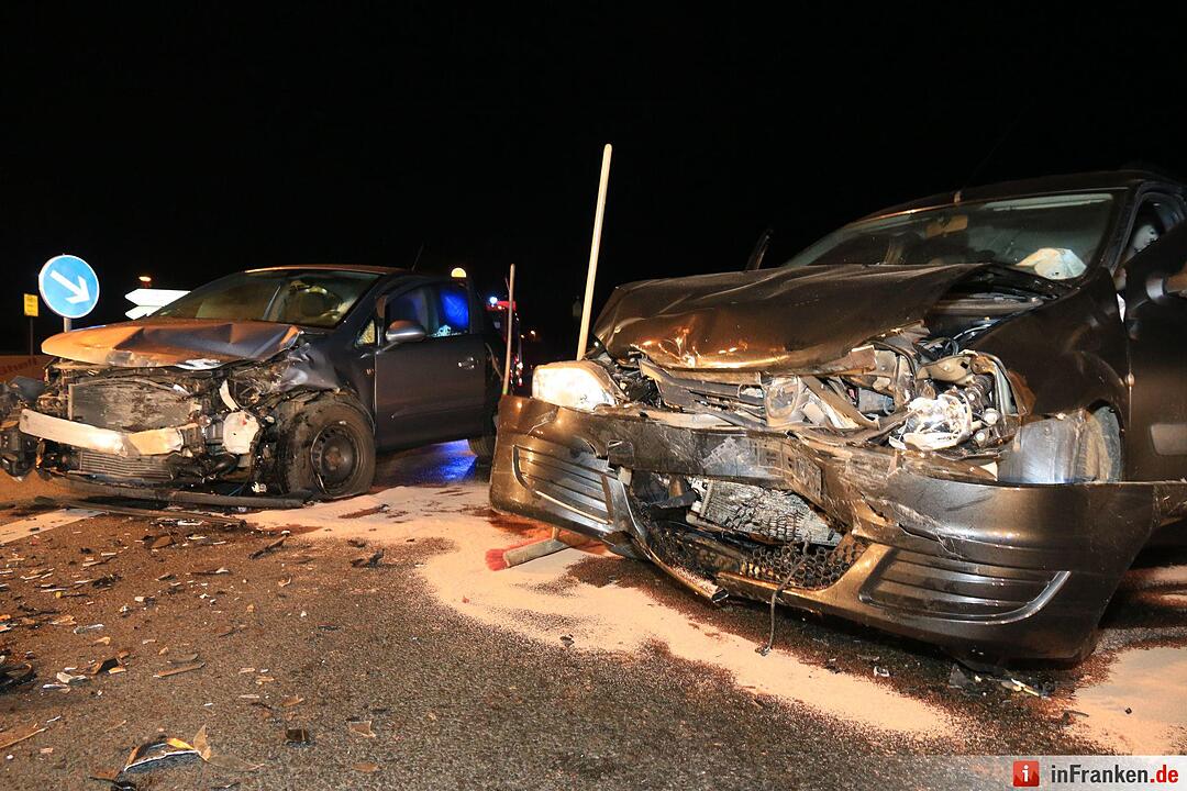 Frontalkollision auf B303 bei Himmelkron