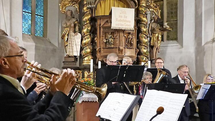 Der Posaunenchor Baiersdorf bei seinem Auftritt  Foto: Pauline Lindner
