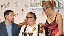 Michael Heusinger (links), Marco Adriatico und Kerstin Heusinger in "Außer Kontrolle". Foto: Wiener