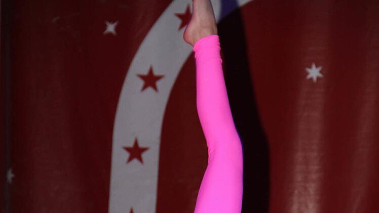 Alicia begeisterte als Schlangen-Akrobatin. Foto: Gerda Völk