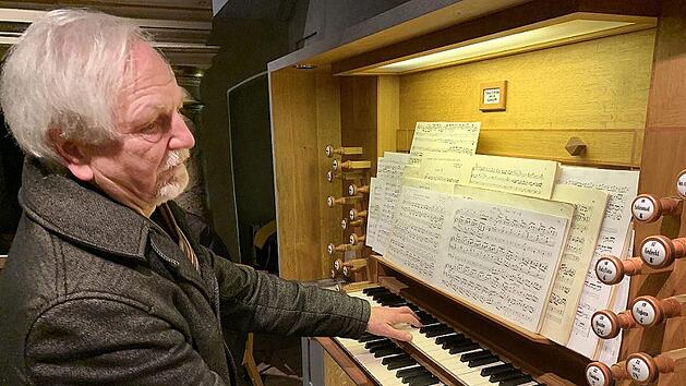 Heiner Beyer hat auch mit 74 Jahren noch nicht den Schwung und die Liebe zur Musik verloren. Fotos: Sonny Adam