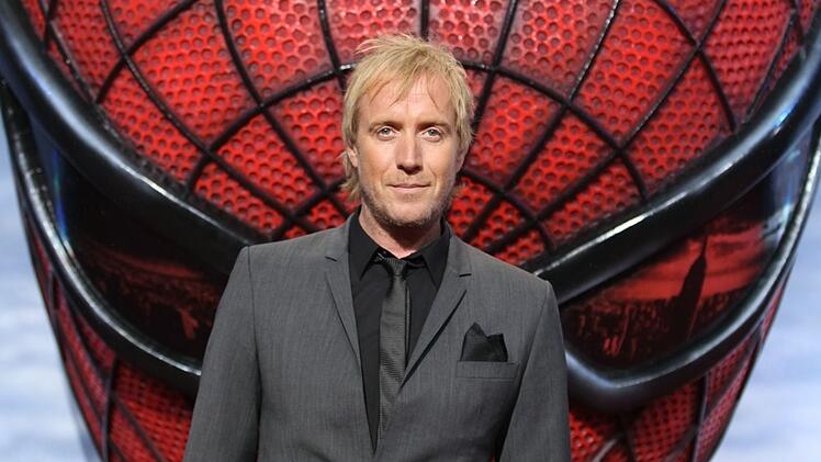 In "The Amazing Spider-Man" (2012) spielte Rhys Ifans den B&ouml;sewicht.