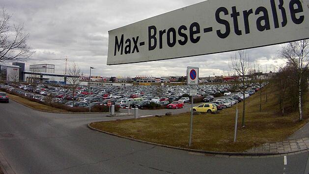 Das Brosewerk Hallstadt liegt an der Max-Brose-Stra&szlig;e. Ob es in Coburg eine geben wird, ist offen - auch nach dem Gespr&auml;ch am Montagabend. Foto: Ronald Rinklef