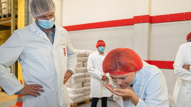 Die Ministerin zu Gast beim Gewürzspezialisten Raps. Foto: privat