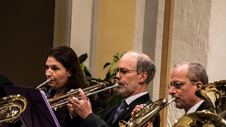 Zahlreiche Besucher lockte der Posaunenchor St. Moriz unter Leitung von Peter Stenglein mit seinem Konzert in die Morizkirche.Foto: Jochen Berger