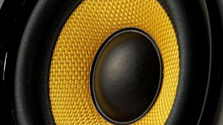 In Ostheim vor der Rh&ouml;n in Unterfranken hat ein Betrunkener am Mitwochmorgen ordentlich L&auml;rm gemacht. Symbolfoto: WerbeFabrik/pixabay.com