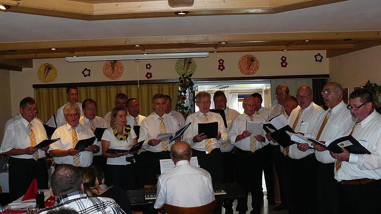Der Bürgermeisterchor bei seinem Auftritt.