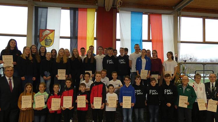 Diese Sportler wurden für ihre herausragenden Leistungen geehrt.