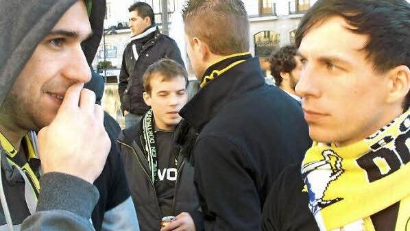 André Engelhardt (rechts) fährt zur Unterstützung des BVB nach London. Foto: privat