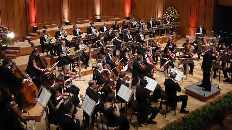 Die Deutsche Kammerphilharmonie Bremen gastiert in Bad Kissingen.  Foto: Gerhild Ahnert
