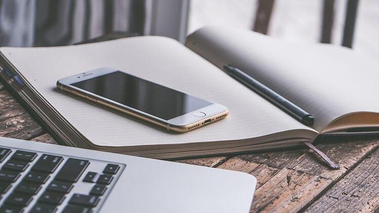 Wo liegt der Unterschied zwischen Homeoffice oder Mobile Office? Symbolfoto: David Schwarzenberg/pixybay