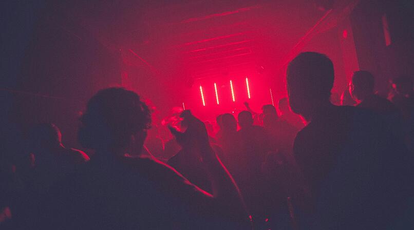 Party, Club, Feiern, Clublocation, Feiern, Erlebnis, Event, Veranstaltung, Feiern, Freizeit, Discothek, Disko, Klub, Musik, Event, Show, Musikclub, Clubshow